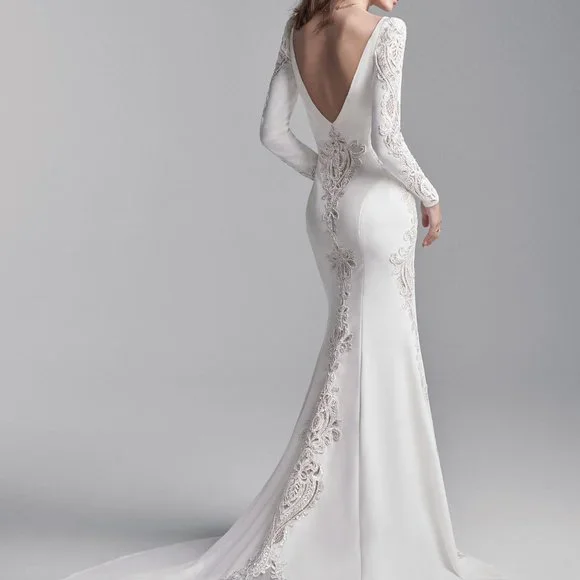 Abbott by Maggie Sottero 🤍👰🏼‍♀️ SIZE 12